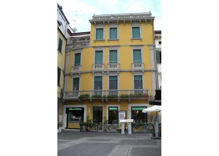 Aparthotel All\'Orologio